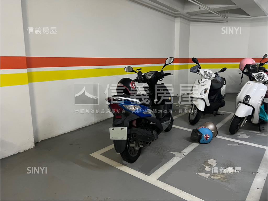 南屯三房平車雙衛浴開窗房屋室內格局與周邊環境