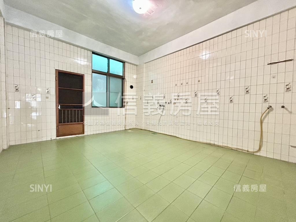 東區崇德十九街透天房屋室內格局與周邊環境