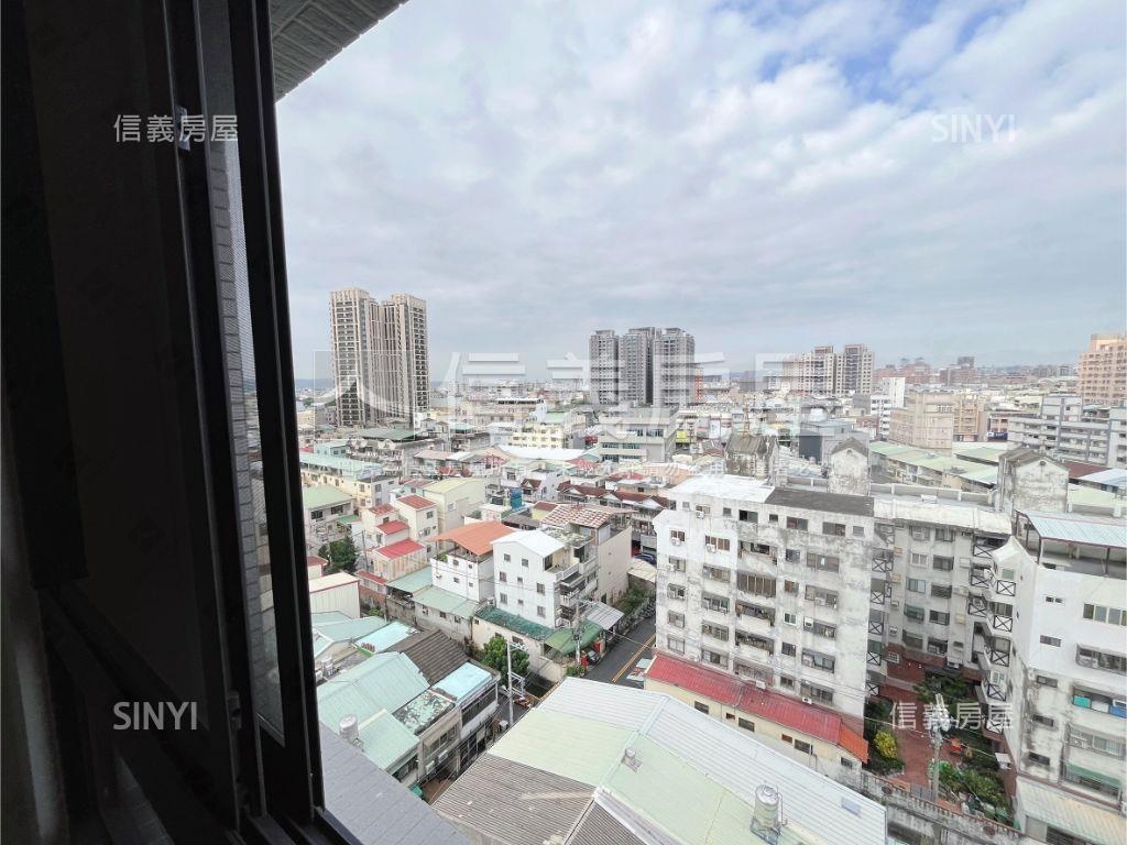 昂峰聚羨岱●高樓三房平車房屋室內格局與周邊環境