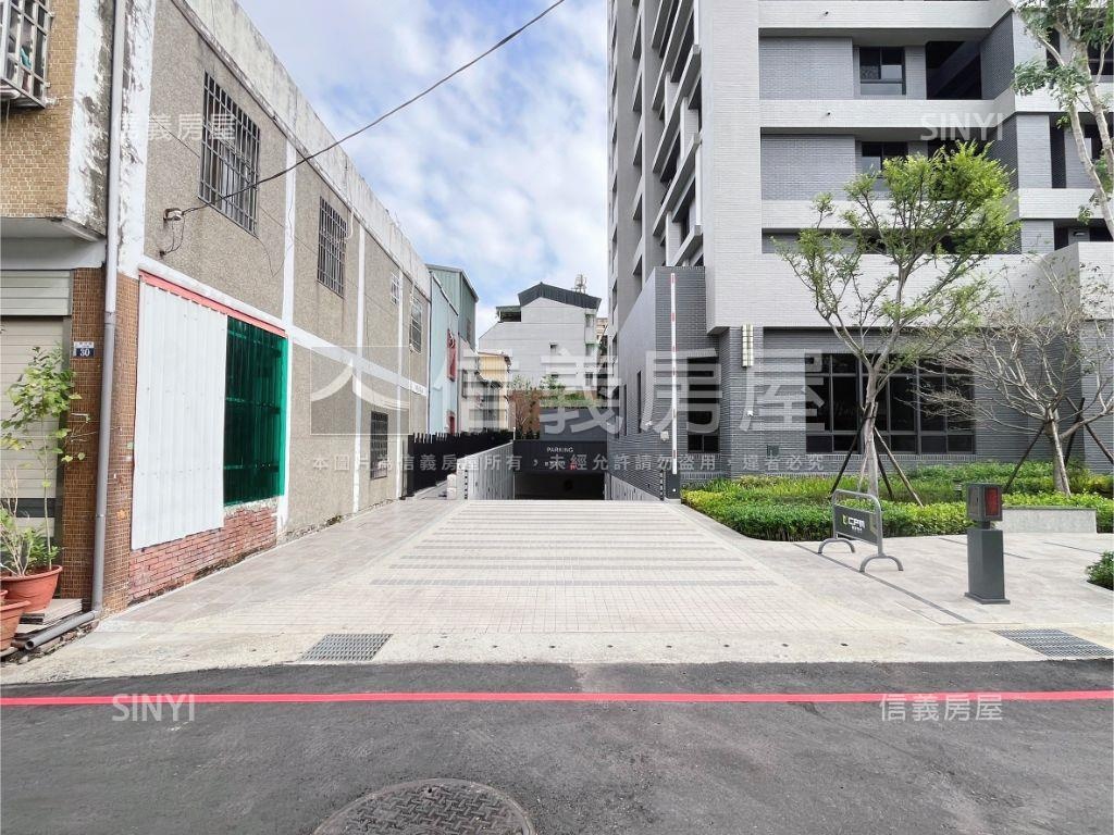 昂峰聚羨岱●高樓三房平車房屋室內格局與周邊環境
