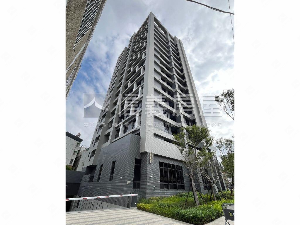 昂峰聚羨岱●高樓三房平車房屋室內格局與周邊環境