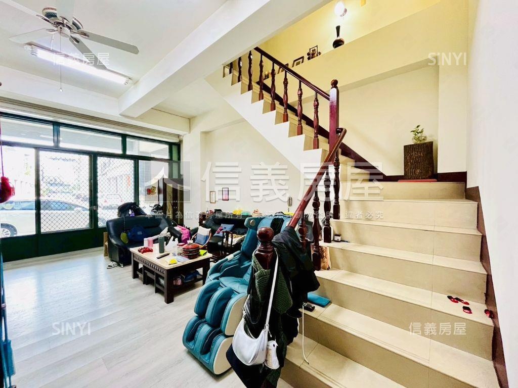 近新光國中四房透天房屋室內格局與周邊環境