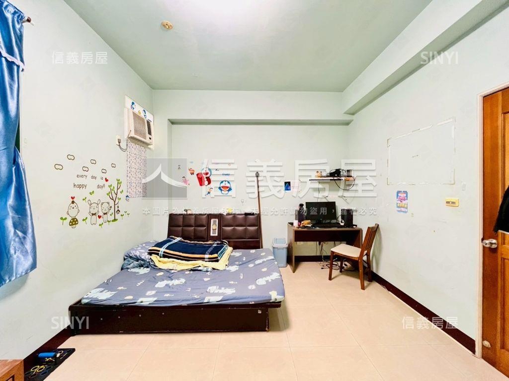 近新光國中四房透天房屋室內格局與周邊環境