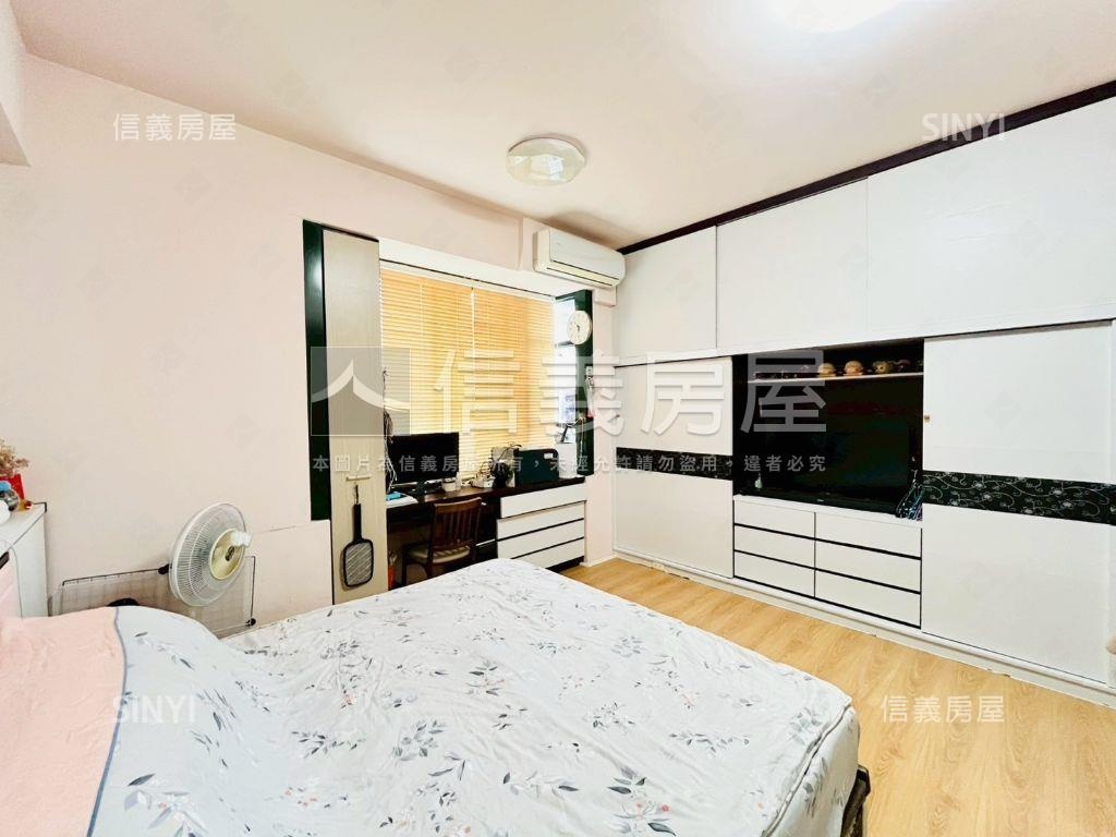 近新光國中四房透天房屋室內格局與周邊環境