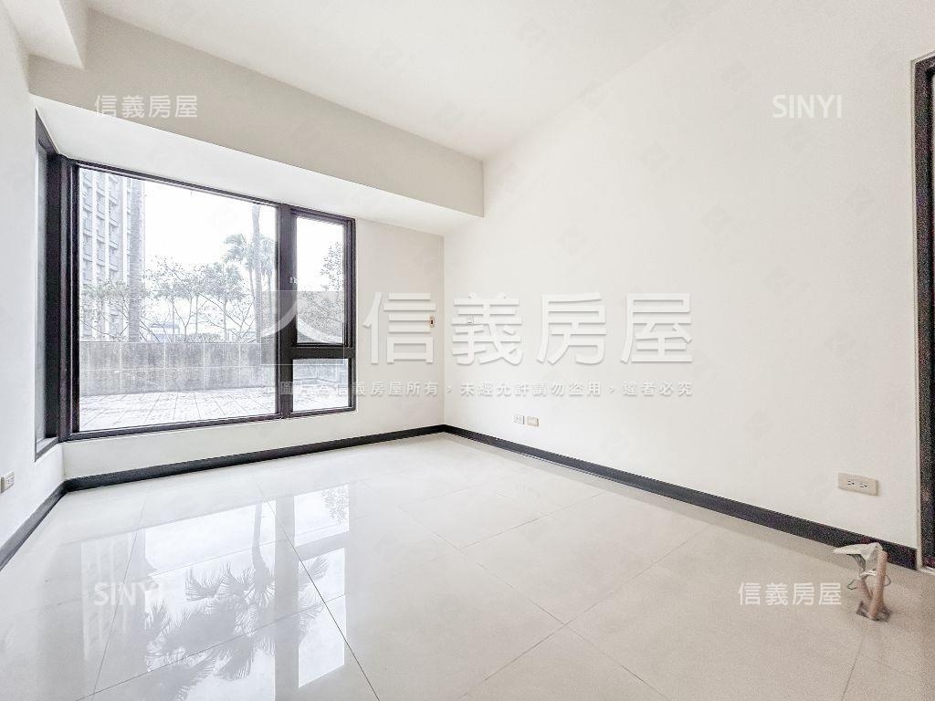 漱夏三房雙車位露臺戶房屋室內格局與周邊環境