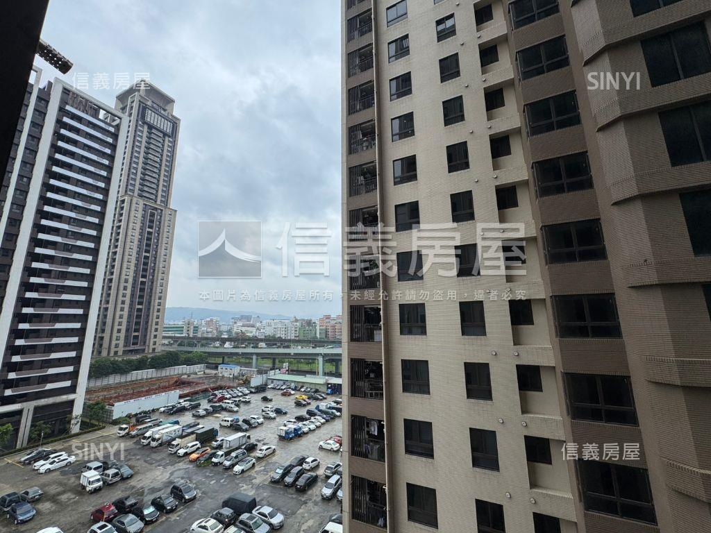 歡迎登陸快樂星球兩房車位房屋室內格局與周邊環境