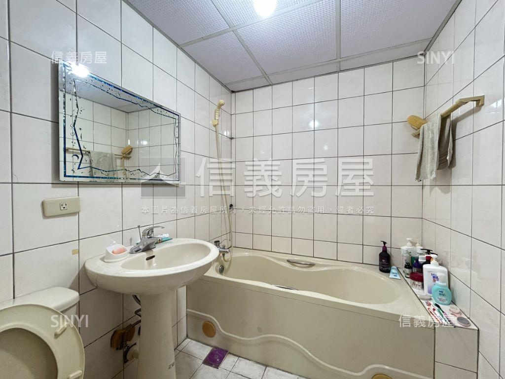 國光路電梯２樓整層住家房屋室內格局與周邊環境