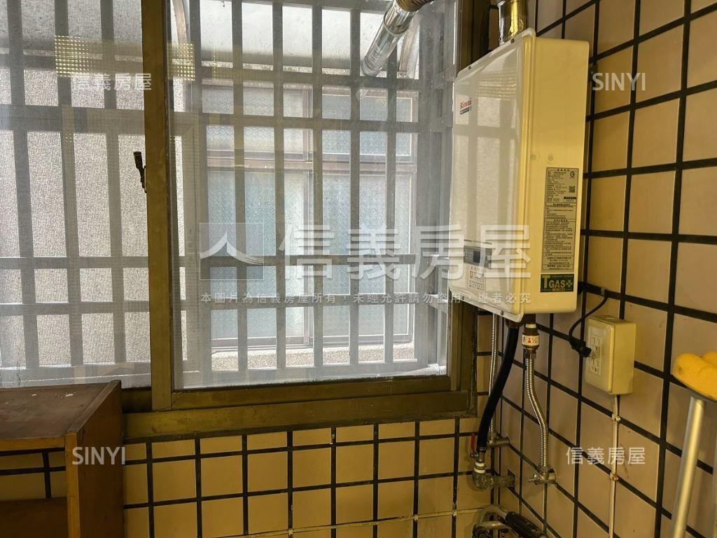 國光路電梯２樓整層住家房屋室內格局與周邊環境
