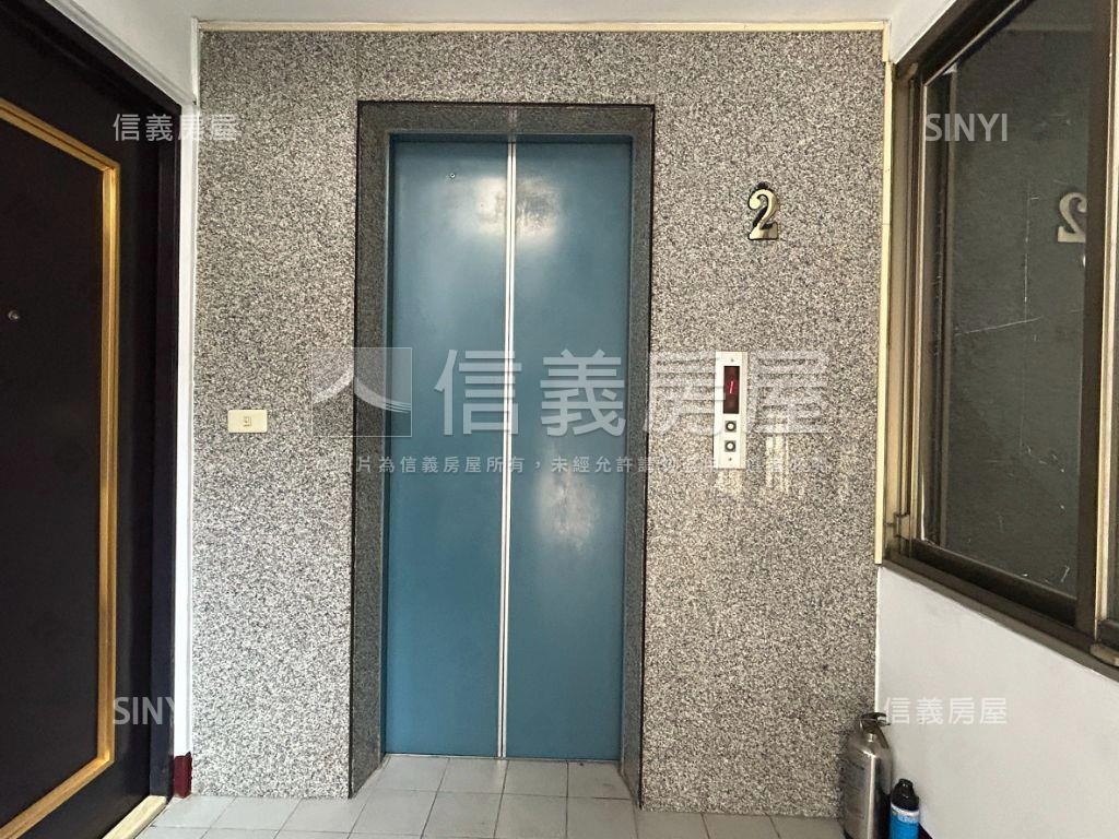 國光路電梯２樓整層住家房屋室內格局與周邊環境