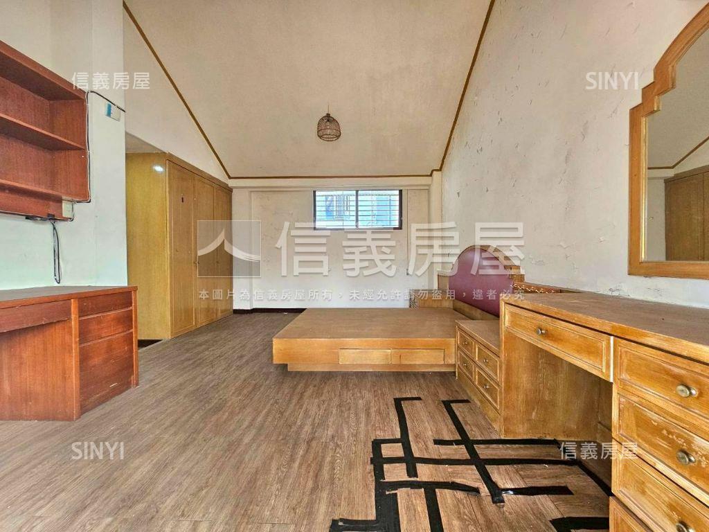 稀有！小城獨棟透天宅房屋室內格局與周邊環境