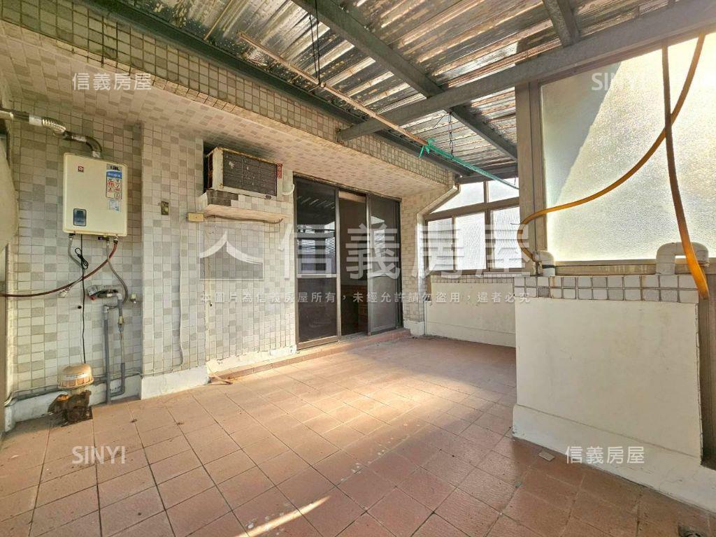 稀有！小城獨棟透天宅房屋室內格局與周邊環境