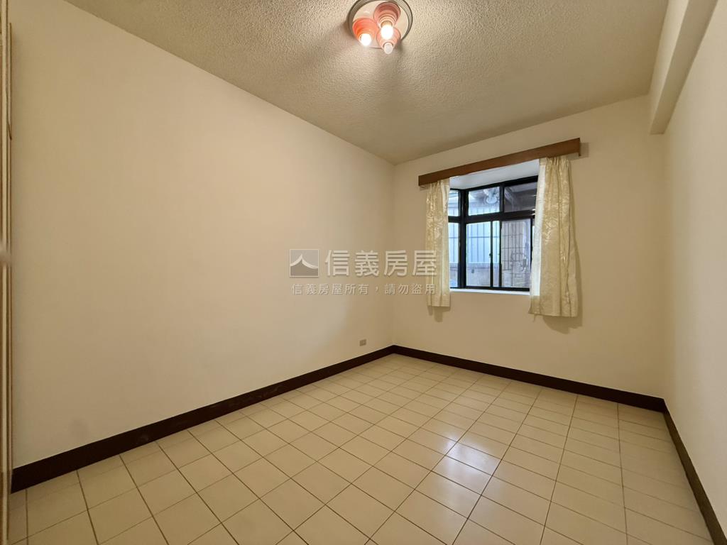 頂溪年輕邊間一樓房屋室內格局與周邊環境