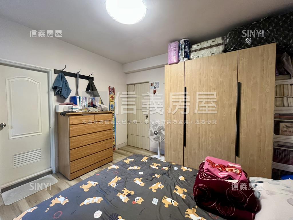 【專任】三房方正精美裝潢房屋室內格局與周邊環境