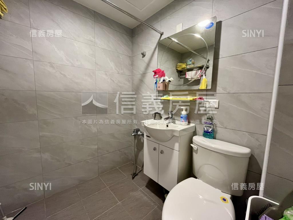 【專任】三房方正精美裝潢房屋室內格局與周邊環境