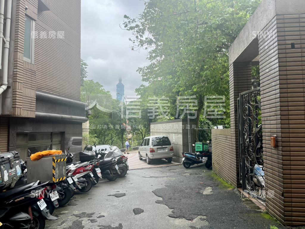 【專任】三房方正精美裝潢房屋室內格局與周邊環境