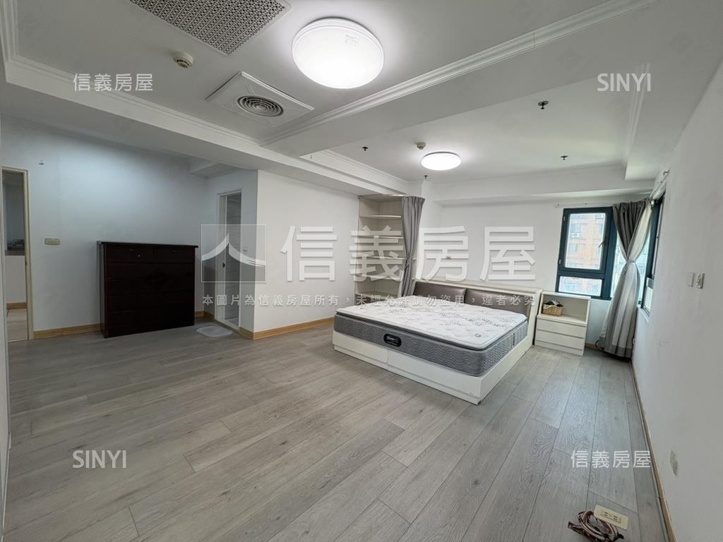 藝文氣派邊間四房平面車位房屋室內格局與周邊環境