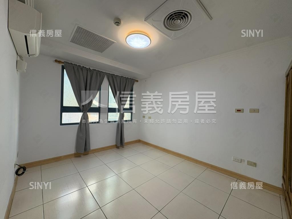 藝文氣派邊間四房平面車位房屋室內格局與周邊環境