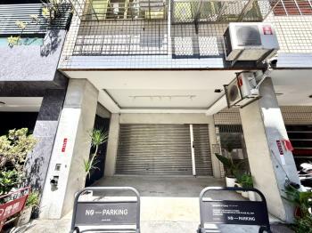 曉明女中旁質感金店