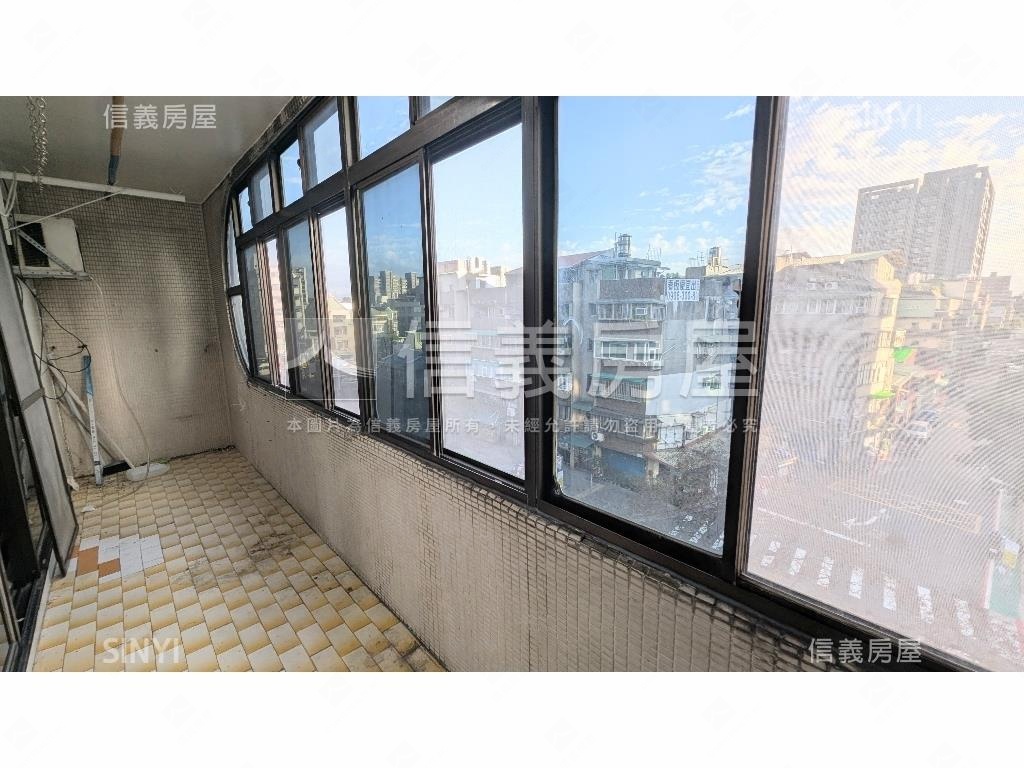 雙併邊間方正華廈好採光房屋室內格局與周邊環境