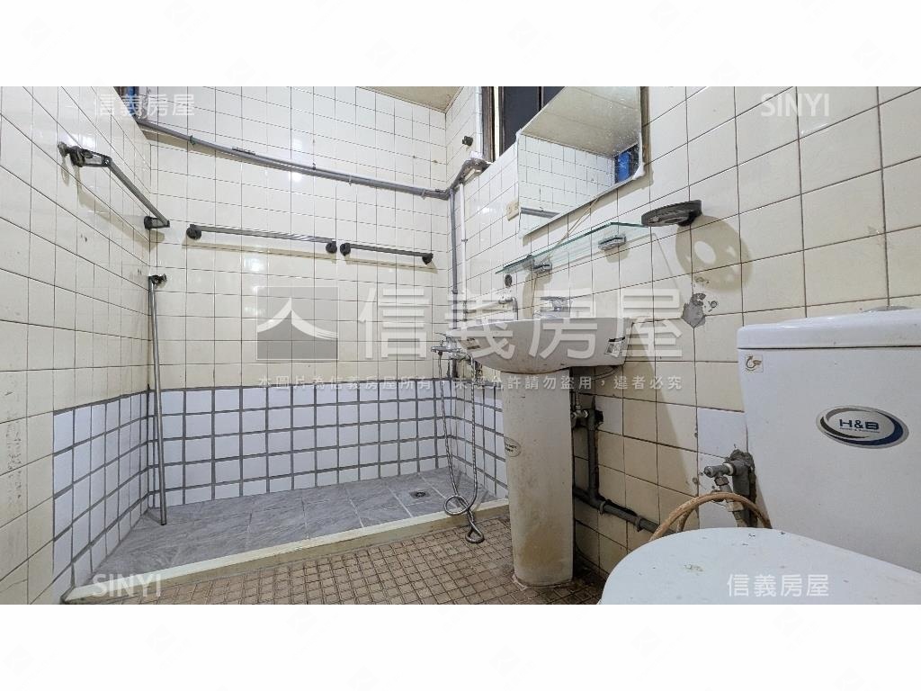 雙併邊間方正華廈好採光房屋室內格局與周邊環境