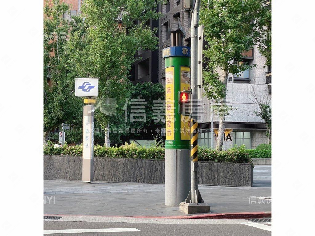 雙併邊間方正華廈好採光房屋室內格局與周邊環境