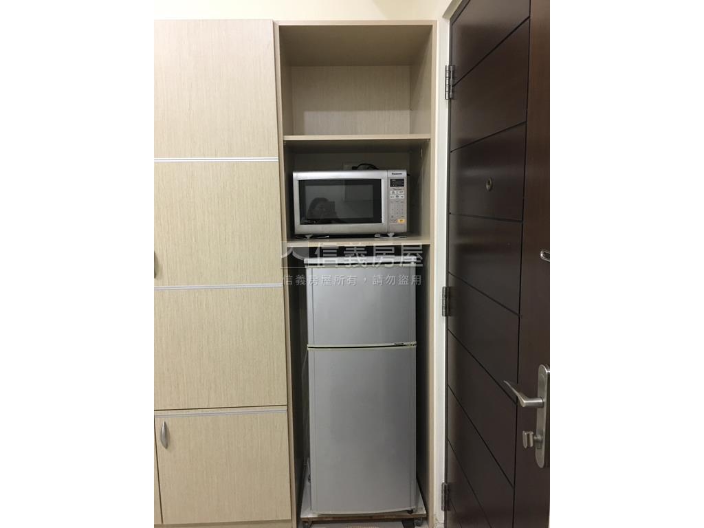 附中菁選高樓邊間有車位房屋室內格局與周邊環境