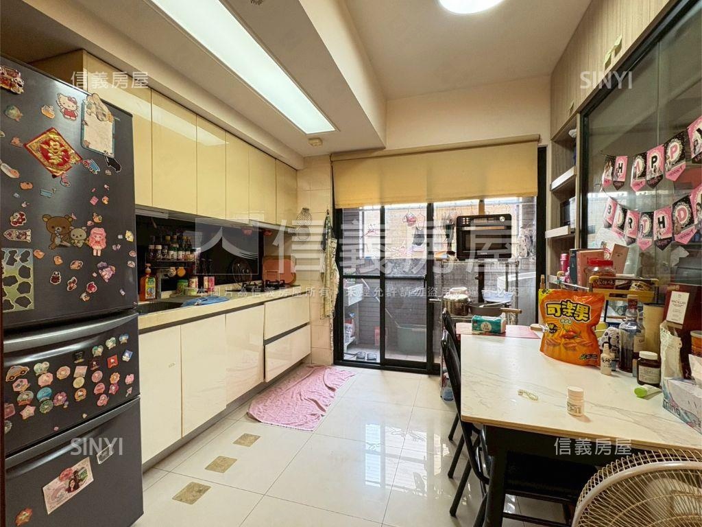 佳福帝璽三房平車房屋室內格局與周邊環境