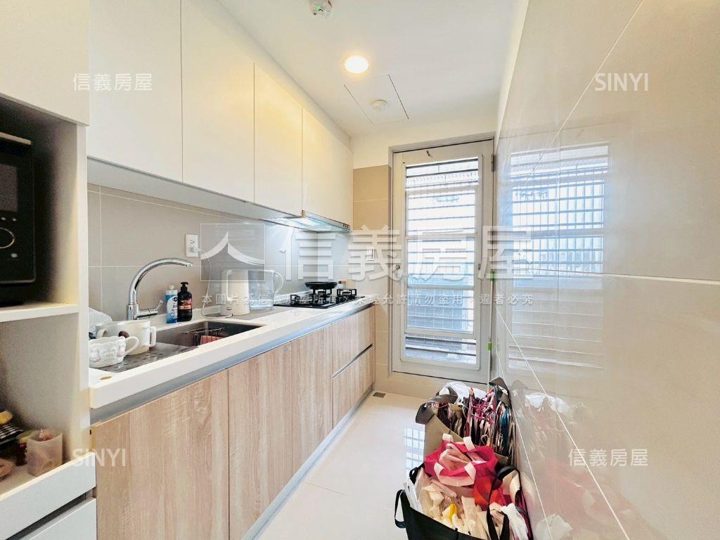 忠泰幸景觀美裝３房車位房屋室內格局與周邊環境