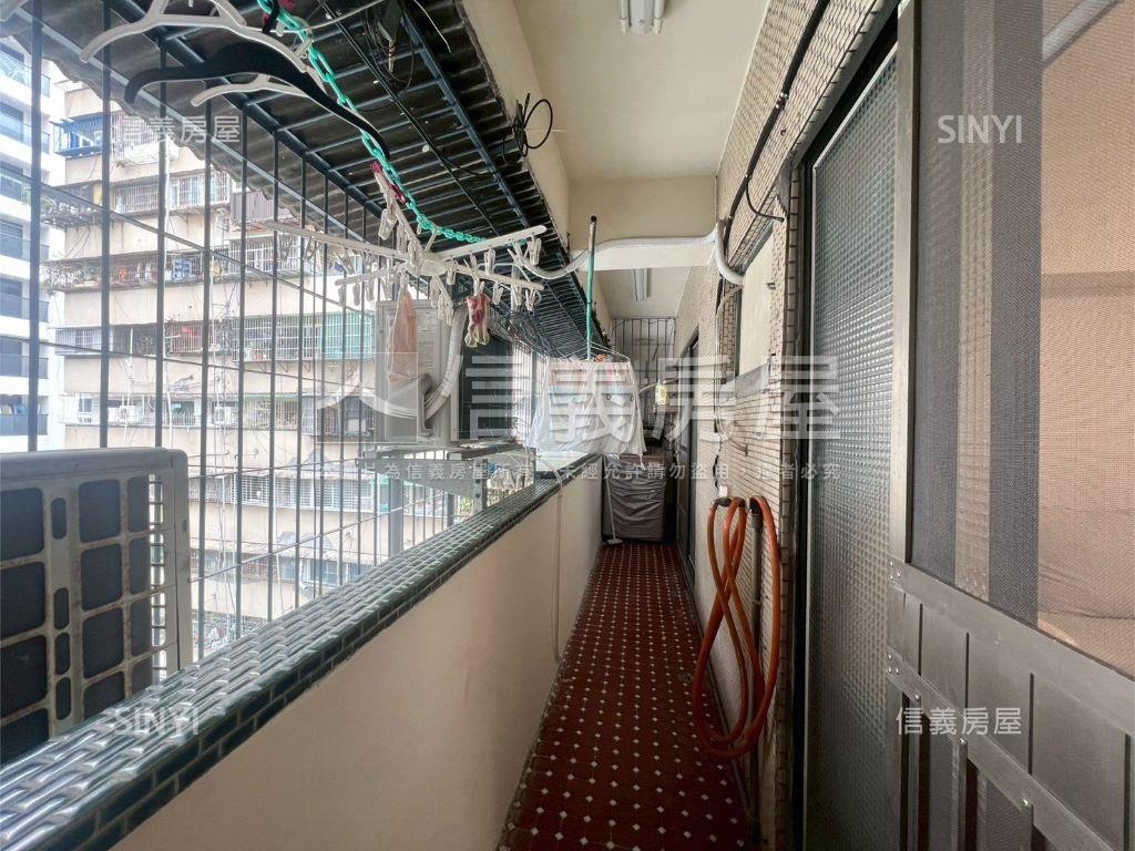 近鼎山家樂福三房浪漫滿屋房屋室內格局與周邊環境