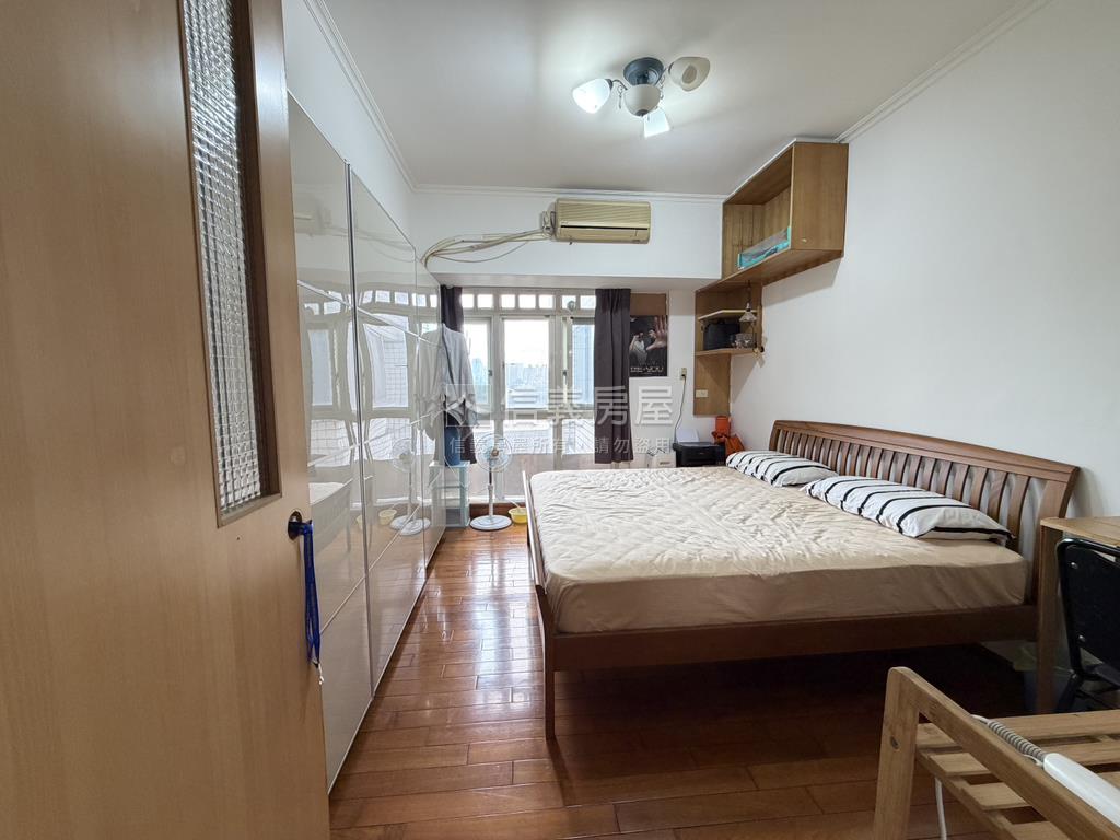 仰德高雅裝潢河岸景觀大戶房屋室內格局與周邊環境