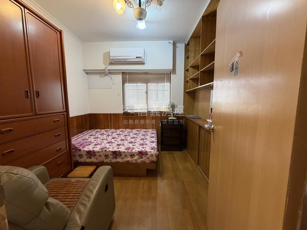 仰德高雅裝潢河岸景觀大戶房屋室內格局與周邊環境