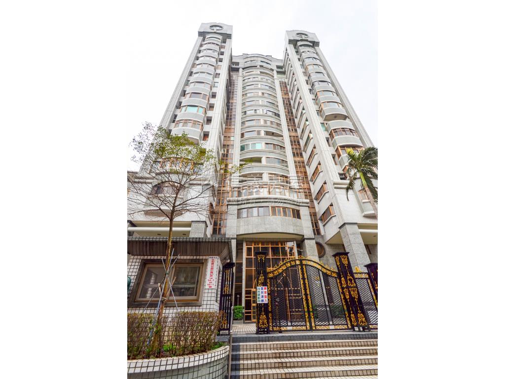 仰德高雅裝潢河岸景觀大戶房屋室內格局與周邊環境