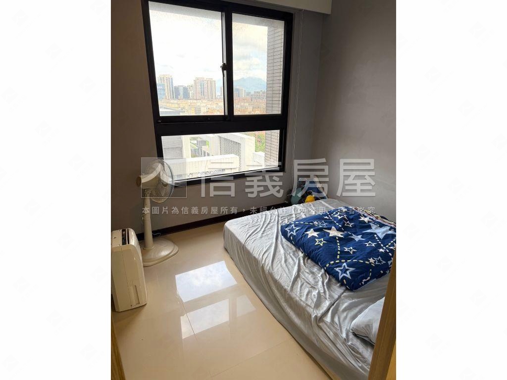 雲起山城開臨大境參房車位房屋室內格局與周邊環境