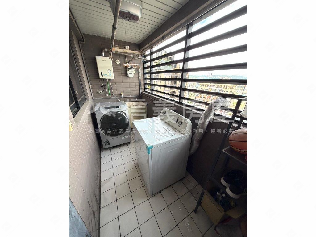 雲起山城開臨大境參房車位房屋室內格局與周邊環境