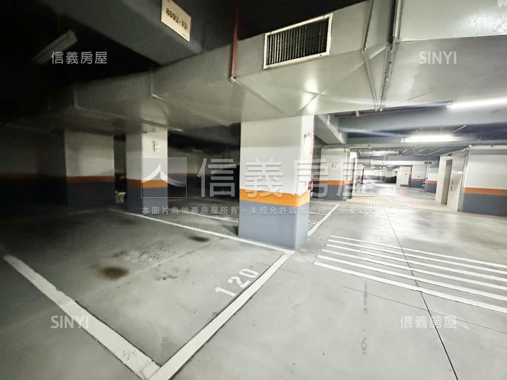 【奧林匹克】一樓附車位房屋室內格局與周邊環境