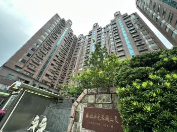 【奧林匹克】一樓附車位