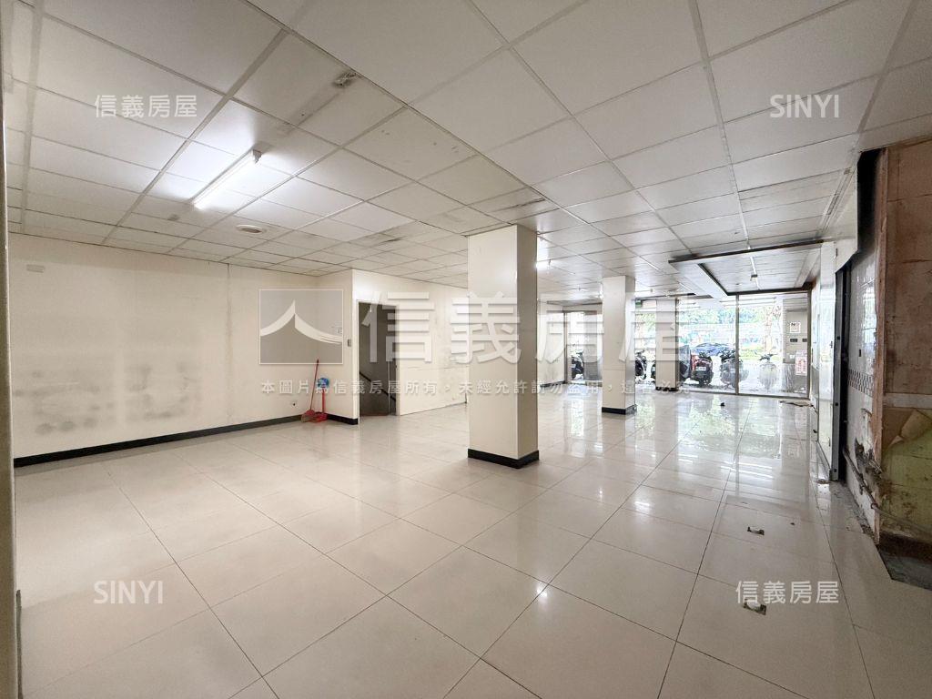 正民權東路行政中心金店面房屋室內格局與周邊環境