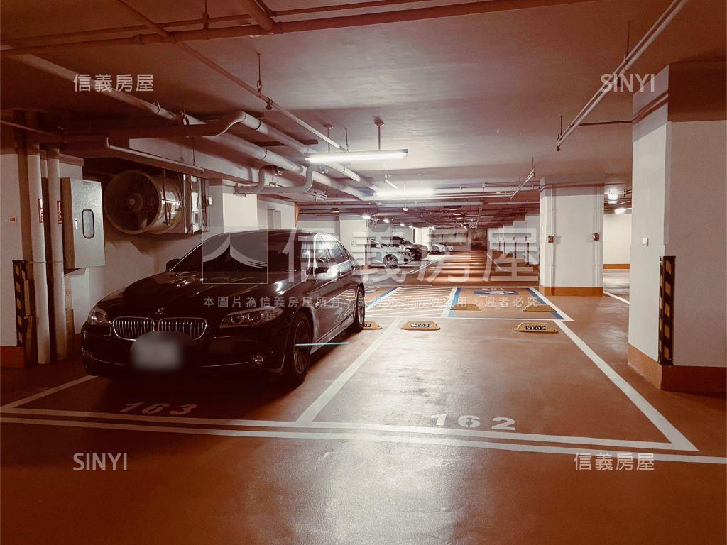 日系摩登翠峰景觀２房車位房屋室內格局與周邊環境