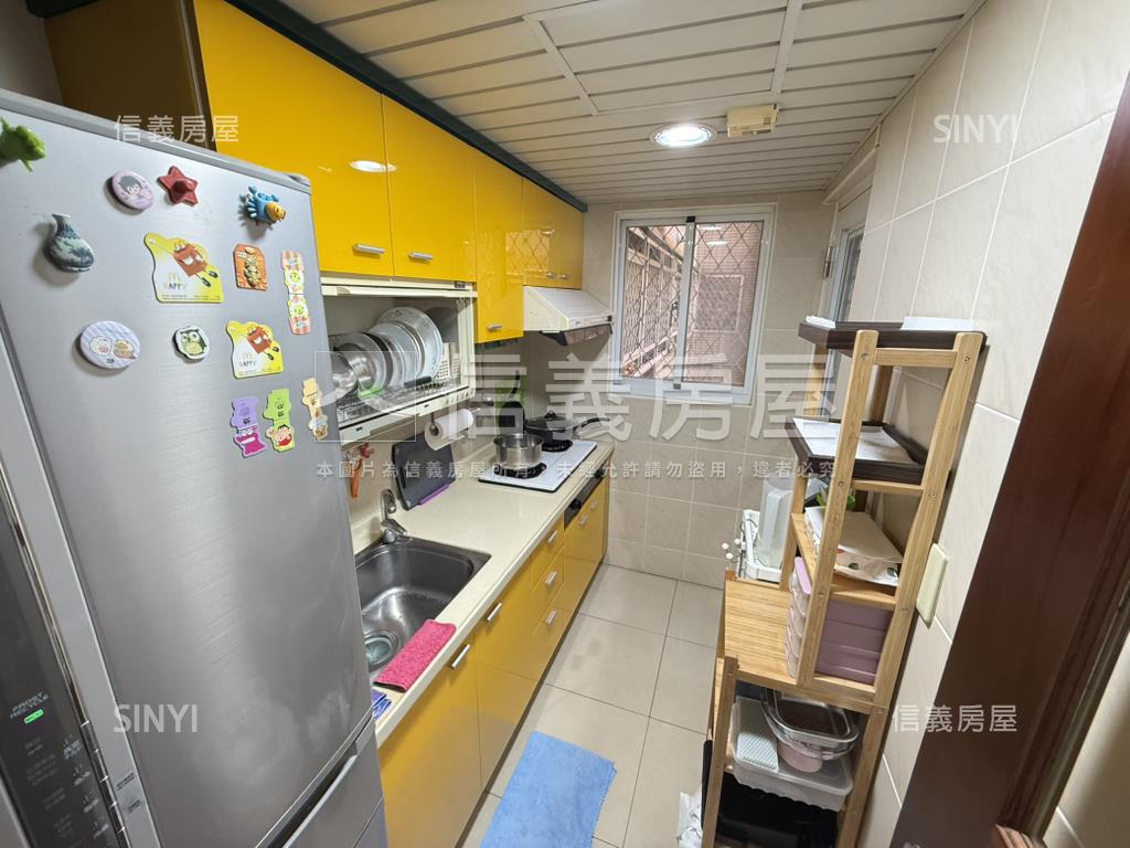 成功電梯兩房房屋室內格局與周邊環境