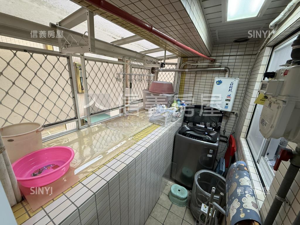 成功電梯兩房房屋室內格局與周邊環境