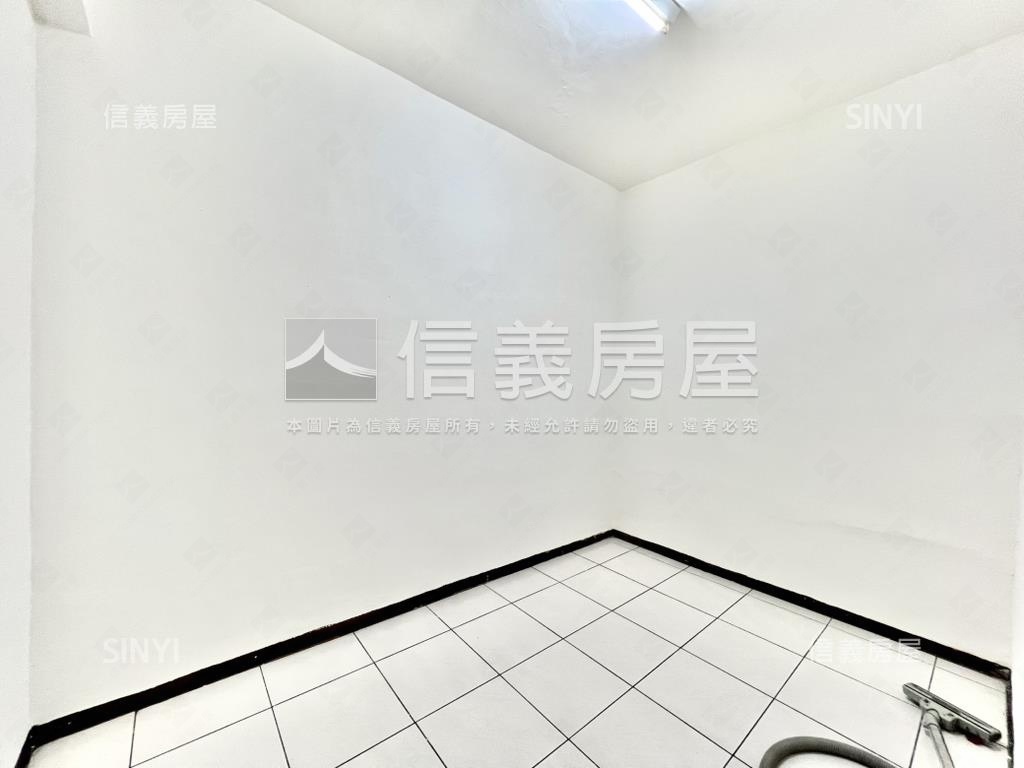 京華廣場正四房美寓房屋室內格局與周邊環境