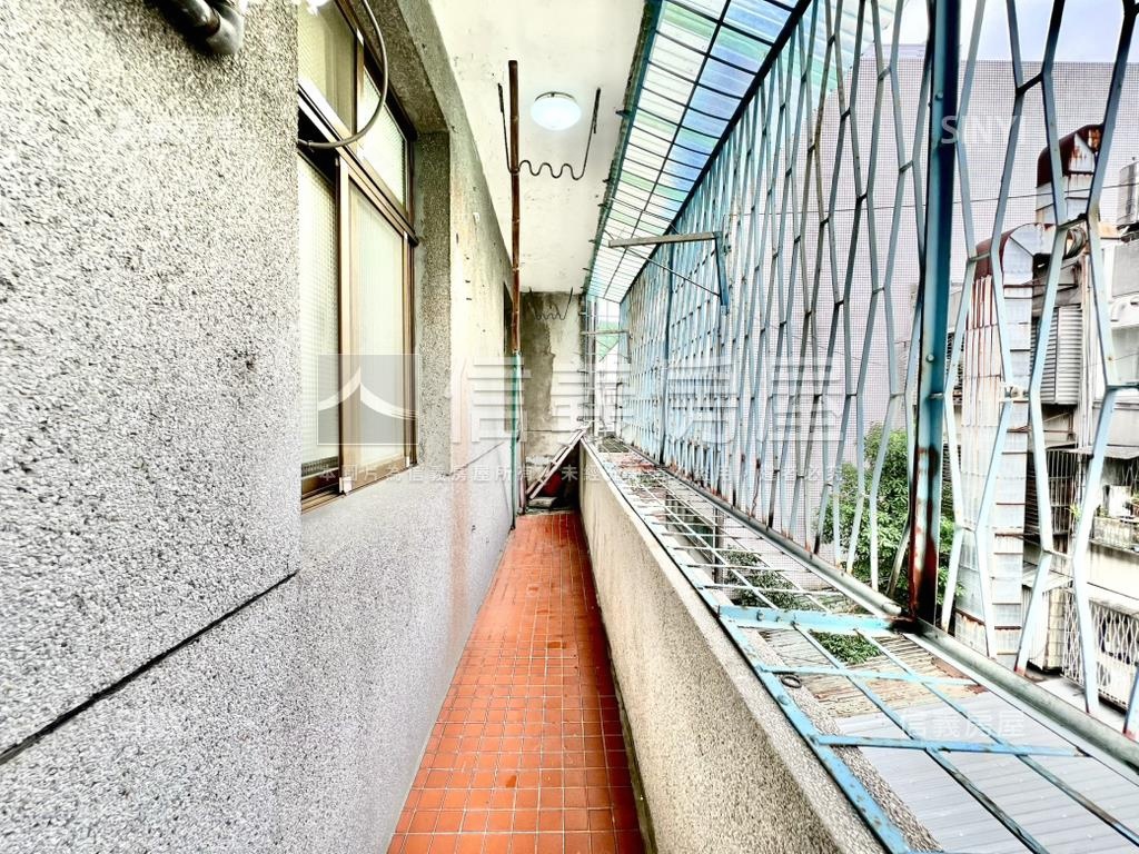 京華廣場正四房美寓房屋室內格局與周邊環境