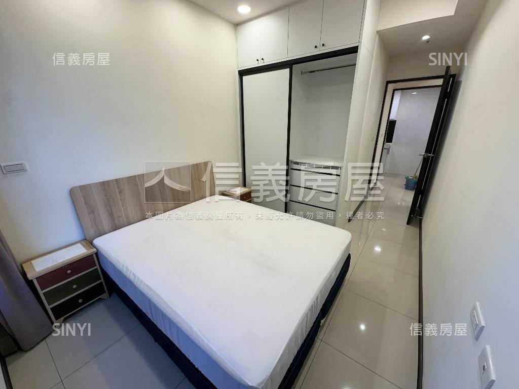 中路˙權視界邊間兩房車位房屋室內格局與周邊環境