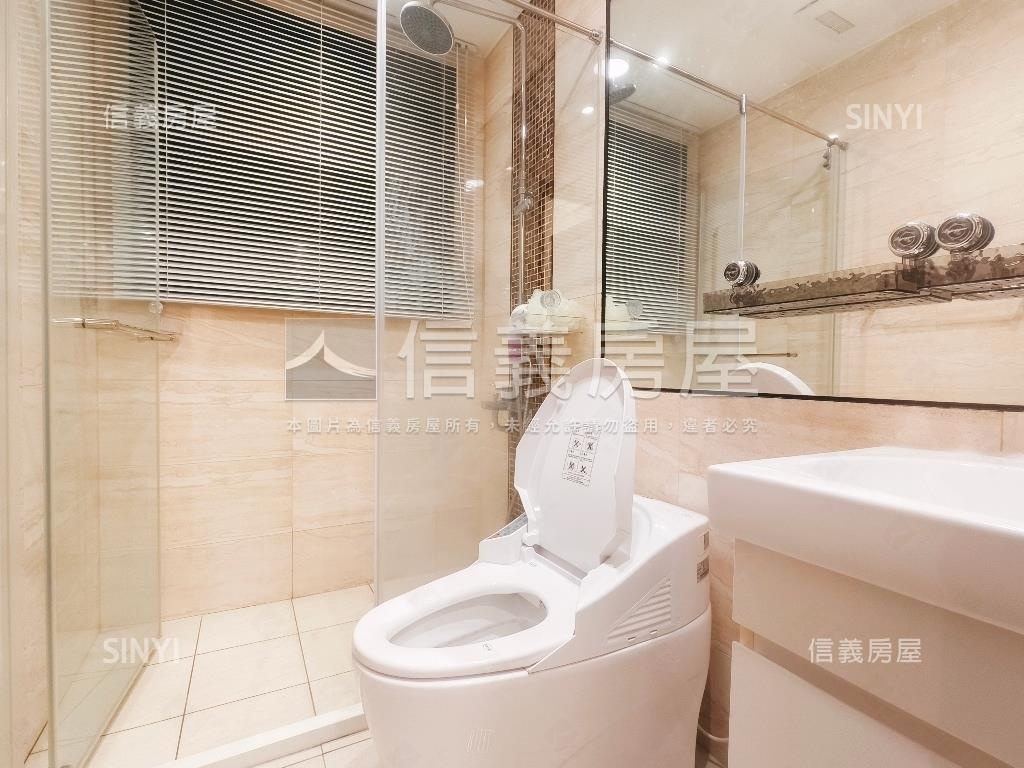 中路˙權視界邊間兩房車位房屋室內格局與周邊環境