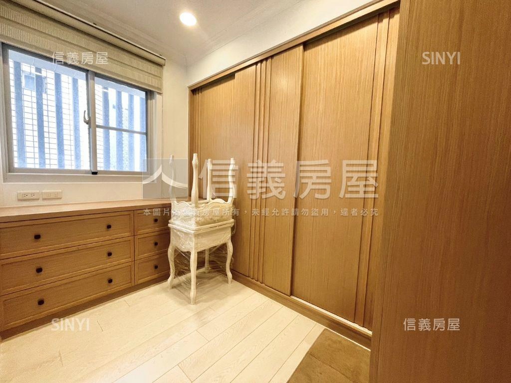 五期★ＬＡＶＩＥ四房平車房屋室內格局與周邊環境