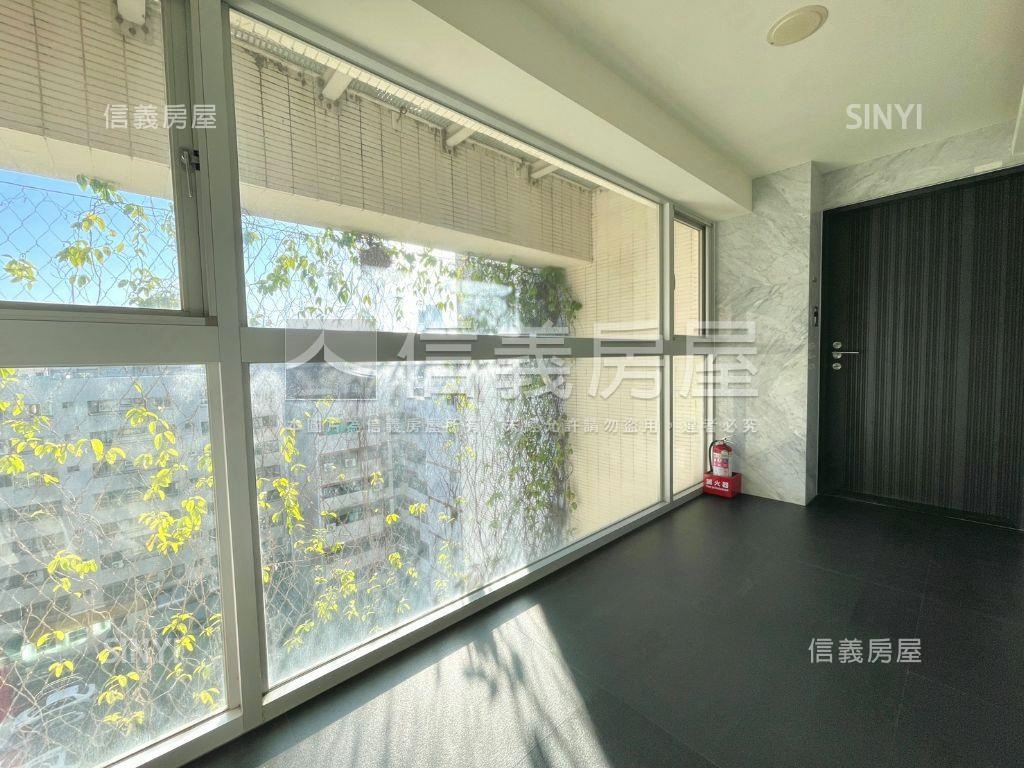 五期★ＬＡＶＩＥ四房平車房屋室內格局與周邊環境