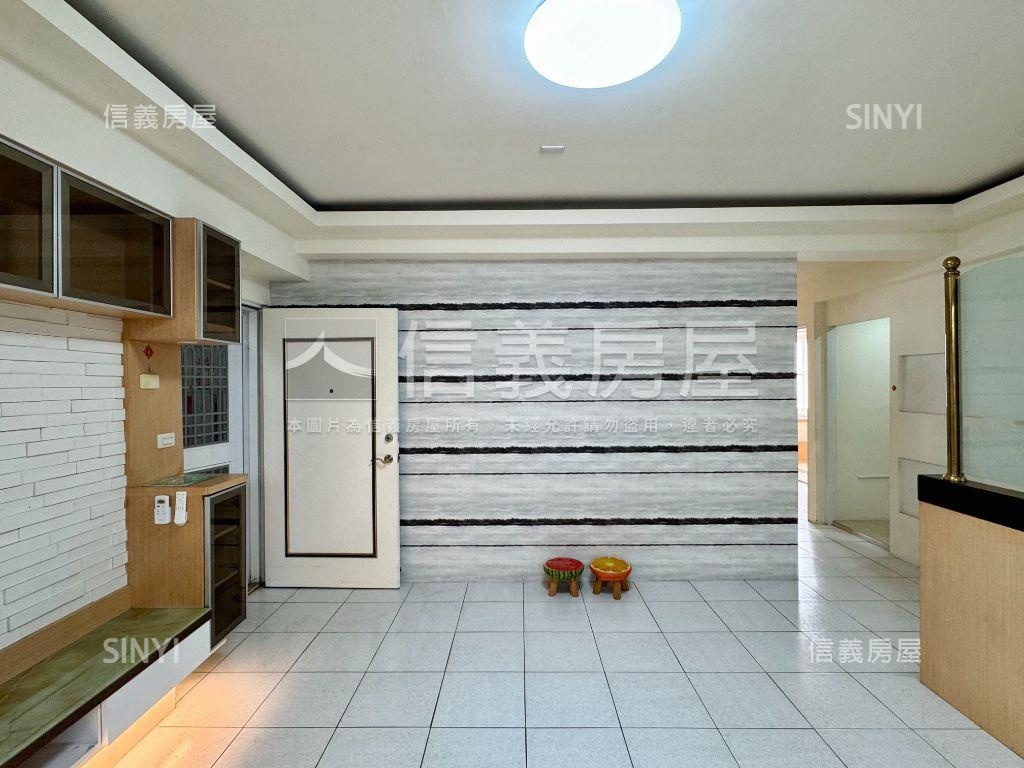 溫馨園美三房＋車位房屋室內格局與周邊環境