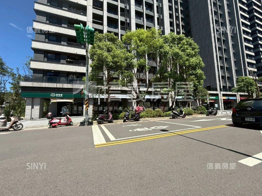 新橫濱兩房車位房屋室內格局與周邊環境