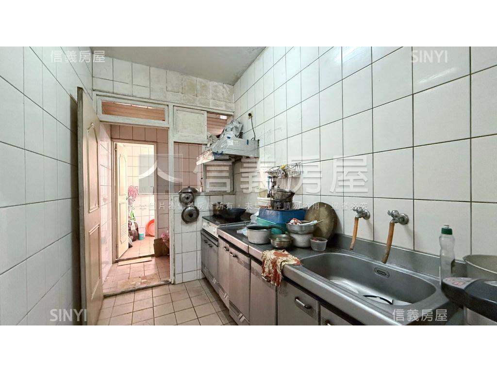 南勢角好運連連金住店房屋室內格局與周邊環境