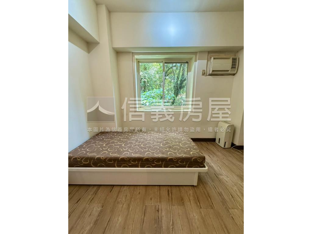 碧潭綠景電梯三房車位房屋室內格局與周邊環境